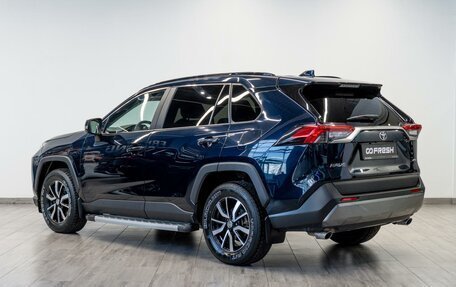 Toyota RAV4, 2020 год, 3 649 000 рублей, 2 фотография