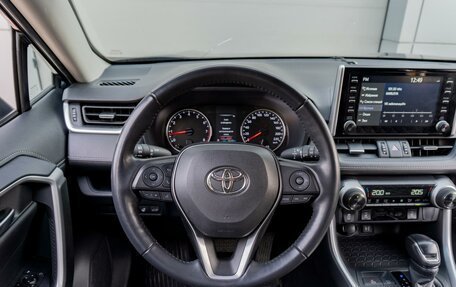 Toyota RAV4, 2020 год, 3 649 000 рублей, 12 фотография