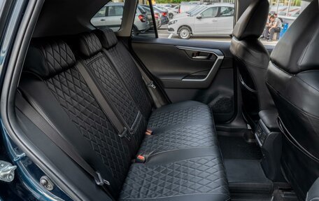 Toyota RAV4, 2020 год, 3 649 000 рублей, 7 фотография