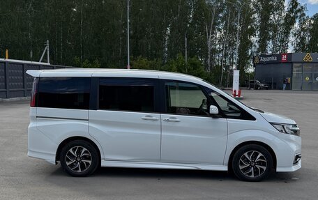 Honda Stepwgn IV, 2017 год, 2 290 000 рублей, 13 фотография