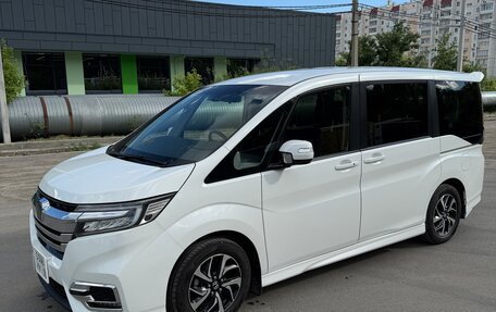 Honda Stepwgn IV, 2017 год, 2 290 000 рублей, 10 фотография