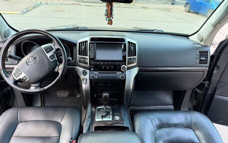 Toyota Land Cruiser 200, 2014 год, 3 850 000 рублей, 14 фотография