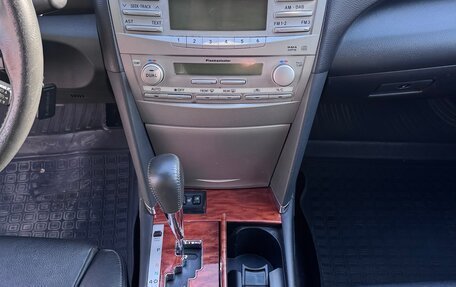 Toyota Camry, 2011 год, 1 430 000 рублей, 4 фотография