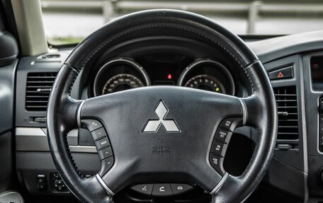 Mitsubishi Pajero IV, 2013 год, 2 478 000 рублей, 16 фотография