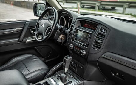 Mitsubishi Pajero IV, 2013 год, 2 478 000 рублей, 36 фотография