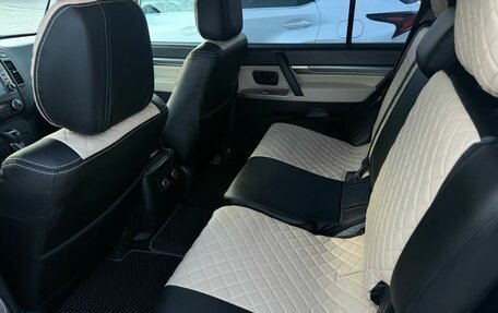 Mitsubishi Pajero IV, 2012 год, 2 169 000 рублей, 10 фотография