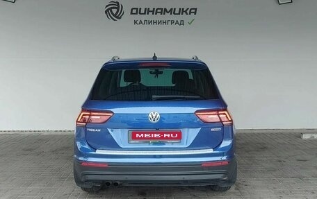 Volkswagen Tiguan II, 2018 год, 2 250 000 рублей, 4 фотография