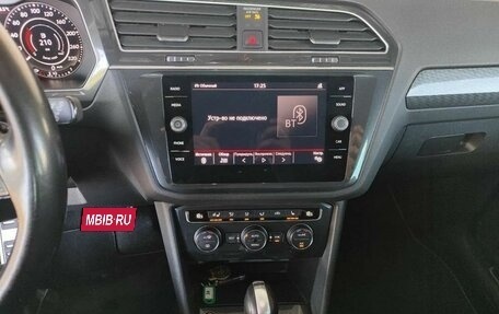 Volkswagen Tiguan II, 2018 год, 2 250 000 рублей, 14 фотография