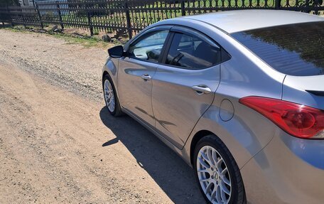 Hyundai Avante, 2011 год, 800 000 рублей, 11 фотография