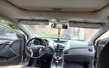 Hyundai Avante, 2011 год, 800 000 рублей, 15 фотография