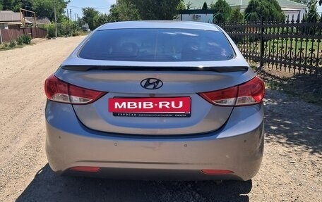Hyundai Avante, 2011 год, 800 000 рублей, 9 фотография