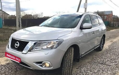 Nissan Pathfinder, 2014 год, 1 800 000 рублей, 3 фотография