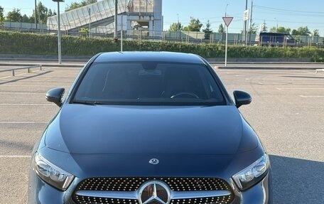Mercedes-Benz A-Класс, 2020 год, 4 100 000 рублей, 2 фотография