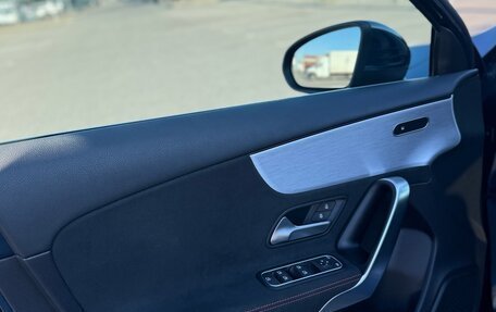 Mercedes-Benz A-Класс, 2020 год, 4 100 000 рублей, 10 фотография