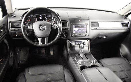 Volkswagen Touareg III, 2012 год, 2 499 900 рублей, 6 фотография