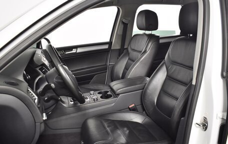 Volkswagen Touareg III, 2012 год, 2 499 900 рублей, 10 фотография