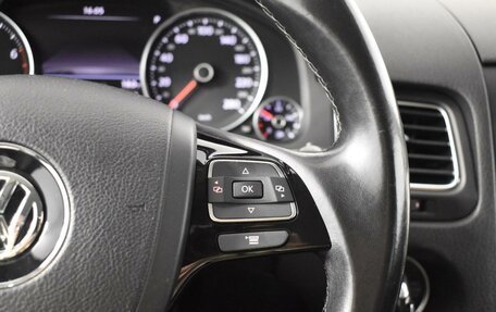 Volkswagen Touareg III, 2012 год, 2 499 900 рублей, 15 фотография