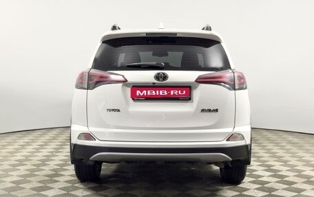 Toyota RAV4, 2017 год, 2 447 200 рублей, 4 фотография