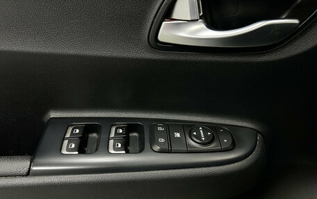 KIA Rio IV, 2020 год, 1 650 001 рублей, 10 фотография