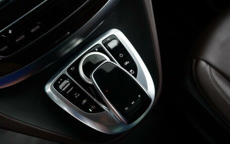 Mercedes-Benz V-Класс, 2017 год, 4 549 050 рублей, 23 фотография