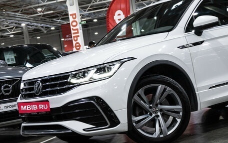 Volkswagen Tiguan II, 2021 год, 3 349 700 рублей, 3 фотография
