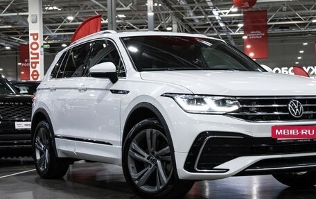 Volkswagen Tiguan II, 2021 год, 3 349 700 рублей, 7 фотография