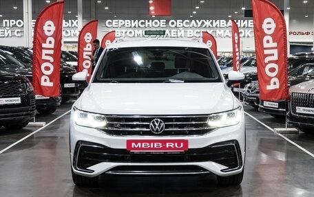 Volkswagen Tiguan II, 2021 год, 3 349 700 рублей, 4 фотография