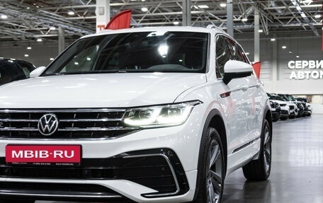 Volkswagen Tiguan II, 2021 год, 3 349 700 рублей, 5 фотография