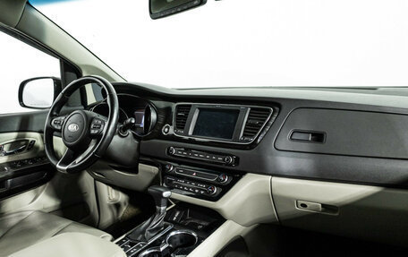 KIA Carnival III, 2020 год, 3 047 900 рублей, 10 фотография