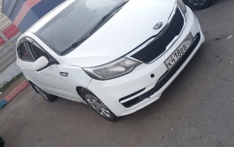 KIA Rio III рестайлинг, 2015 год, 300 000 рублей, 2 фотография