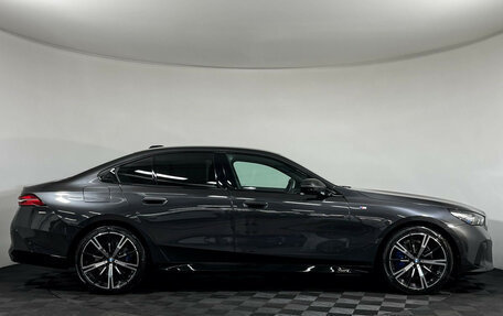 BMW 5 серия, 2025 год, 8 590 000 рублей, 7 фотография