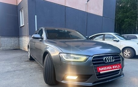 Audi A4, 2013 год, 1 190 000 рублей, 4 фотография