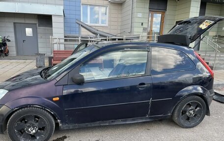 Ford Fiesta, 2004 год, 200 000 рублей, 2 фотография