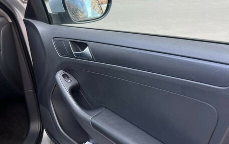 Volkswagen Jetta VI, 2013 год, 999 999 рублей, 11 фотография