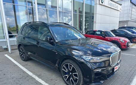 BMW X7, 2021 год, 9 000 000 рублей, 3 фотография