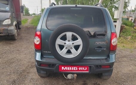 Chevrolet Niva I рестайлинг, 2015 год, 550 000 рублей, 4 фотография