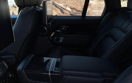 Land Rover Range Rover IV рестайлинг, 2018 год, 8 500 000 рублей, 15 фотография