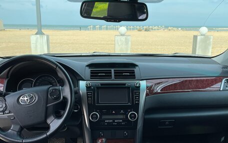 Toyota Camry, 2013 год, 1 800 000 рублей, 2 фотография