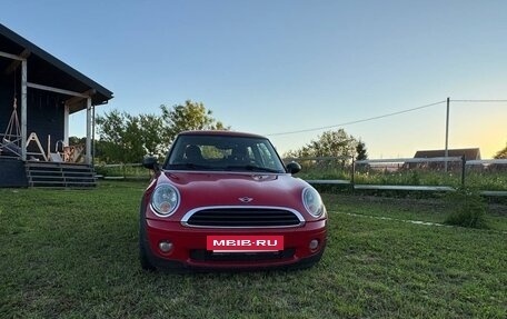 MINI Hatch, 2009 год, 450 000 рублей, 2 фотография