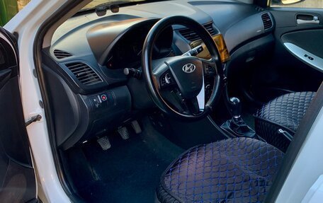 Hyundai Solaris II рестайлинг, 2014 год, 680 000 рублей, 6 фотография