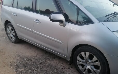 Citroen C4 Picasso II рестайлинг, 2007 год, 450 000 рублей, 2 фотография