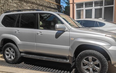 Toyota Land Cruiser Prado 120 рестайлинг, 2006 год, 2 100 000 рублей, 3 фотография