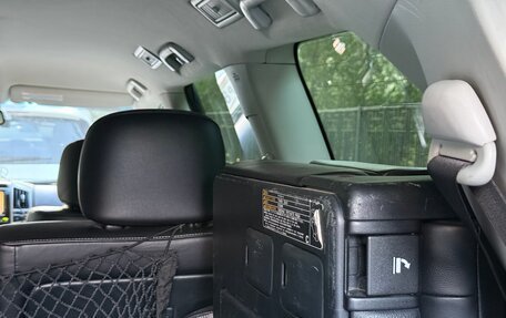 Toyota Land Cruiser 200, 2012 год, 3 950 000 рублей, 23 фотография