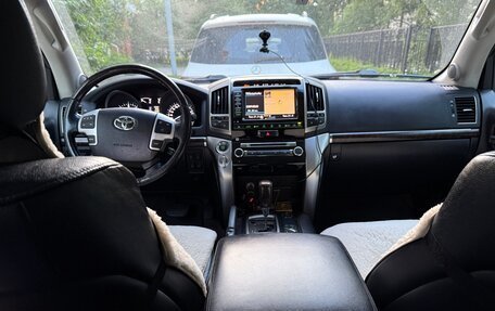 Toyota Land Cruiser 200, 2012 год, 3 950 000 рублей, 28 фотография