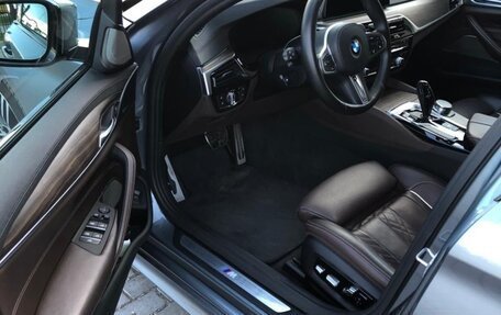 BMW 5 серия, 2018 год, 4 450 000 рублей, 8 фотография