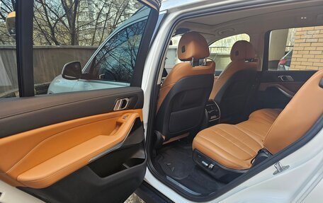 BMW X7, 2021 год, 7 100 000 рублей, 13 фотография
