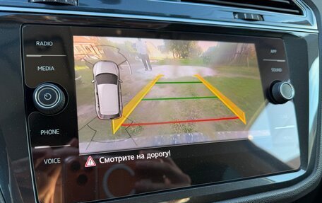 Volkswagen Tiguan II, 2018 год, 2 050 000 рублей, 4 фотография
