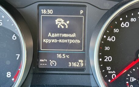 Volkswagen Tiguan II, 2018 год, 2 050 000 рублей, 6 фотография