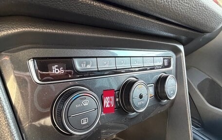 Volkswagen Tiguan II, 2018 год, 2 050 000 рублей, 15 фотография