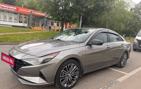 Hyundai Elantra, 2021 год, 2 200 000 рублей, 1 фотография